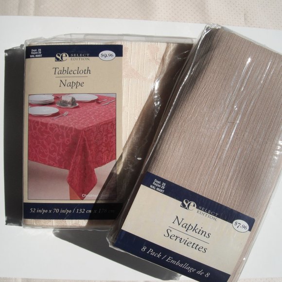 Select Edition Tablecloth 52inx70in & 8 Napkins 17inx17in New - Picture 12 of 12